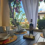 Casa Bouganville, Vista Mare! Apartment *