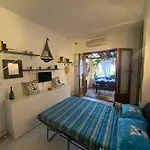 Apartment Casa Bouganville, Vista Mare! Lipari (Isola Lipari)